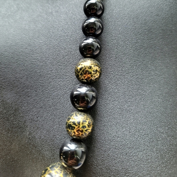 Vintage Gold Lace Black Agate Bead Graduated Round Necklace 24" - Picture 2 of 6